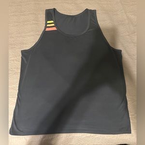 Marine Layer Sport Tank Top in Midnight Navy. XL